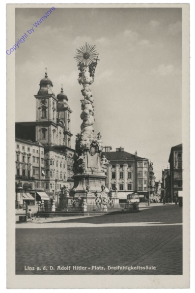 Linz an der Donau, Adolf Hitler-Platz, Dreifaltigkeitssäule