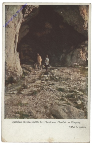 Dachstein-Rieseneishöhle, Eingang