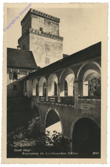 Steyr, Bogengang im Lambergschen Schloss