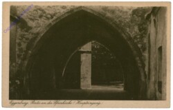 Eggenburg, Partie an der Pfarrkirche, Haupteingang