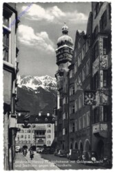 Innsbruck, Herzog Friedrichstrasse mit Goldenem Dachl und Stadtturm gegen die Nordkette