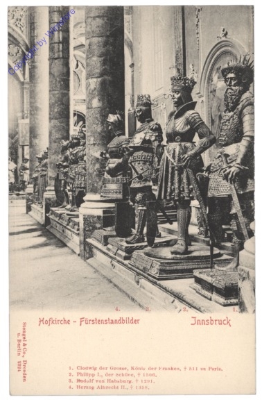 Innsbruck, Hofkirche, Fürstenstandbilder