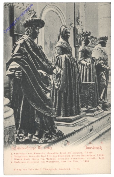 Innsbruck, Hofkirche, Gruppe III, rechts