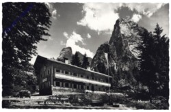 Kaisertal, Hans Berger-Haus gegen Totenkirchl, Karlspitze und Kleine Halt