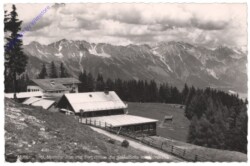 Mutters, Mutterer Alm und Bergstation der Sesselbahn mit Nordkette