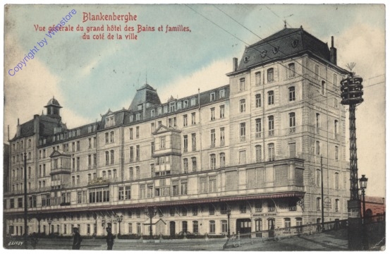 ak119232 Blankenberghe, Vue générale du grand hotel des Bains et familles, du coté de la ville