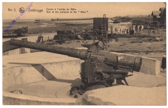 Zeebrugge, Canon à l'entrée du Mole