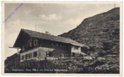 Salzburg, Zeppezauer-Haus mit Geiereck (Untersberg)