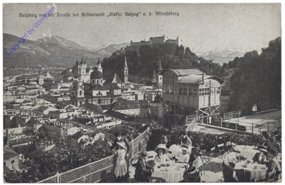 Salzburg, von der Terrasse des Restaurants "Elektr. Aufzug" a.b. Mönchsberg