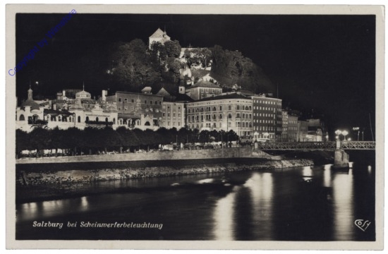 Salzburg, bei Scheinwerferbeleuchtung