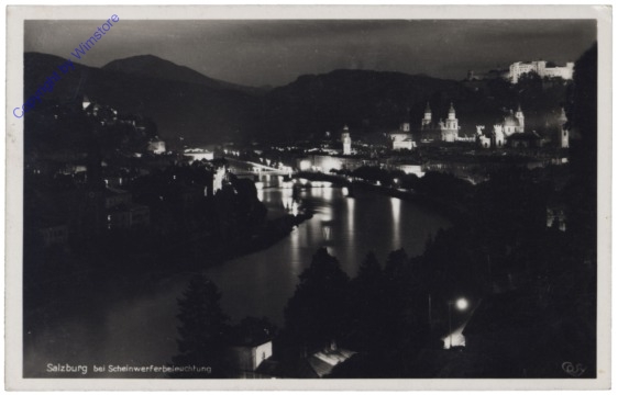 Salzburg, bei Scheinwerferbeleuchtung