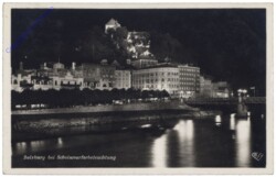 Salzburg, bei Scheinwerferbeleuchtung