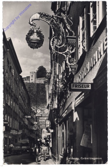 ak120588 Salzburg, Getreidegasse