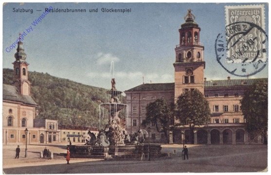 ak120669 Salzburg, Residenzbrunnen und Glockenspiel