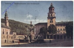 Salzburg, Residenzplatz und Glockenspiel