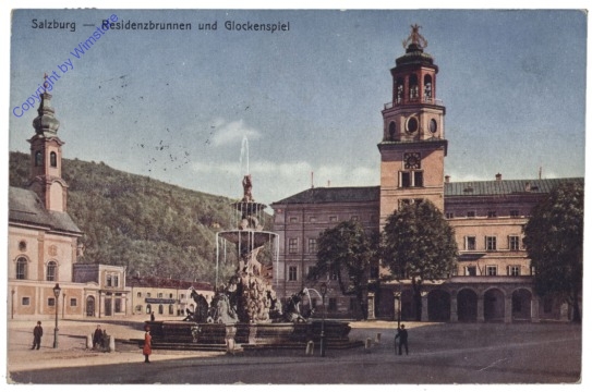 ak120699 Salzburg, Residenzplatz und Glockenspiel