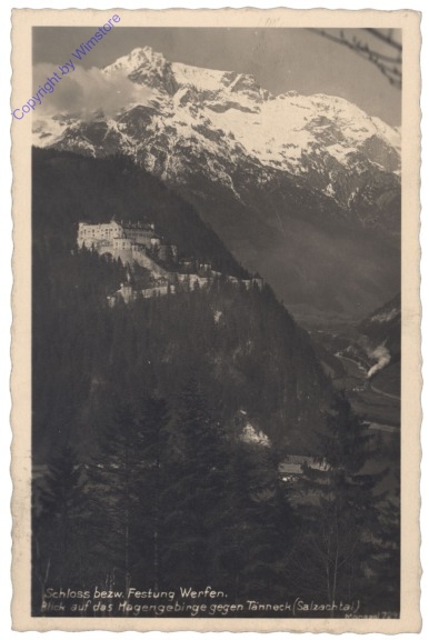Werfen, Schloss bezw. Festung Werfen, Blick auf das Hagengebirge gegen Tanneck