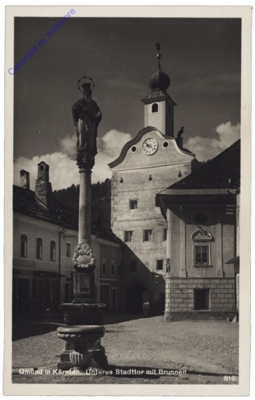 Gmünd, Unteres Stadttor mit Brunnen