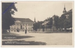 Klagenfurt, Neuer Platz, Rathaus mit Lindwurmdenkmal
