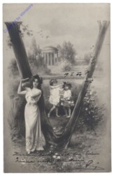 V - Dame mit zwei Kindern