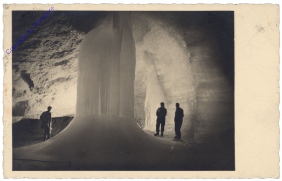 Dachstein-Rieseneishöhle, Eistor