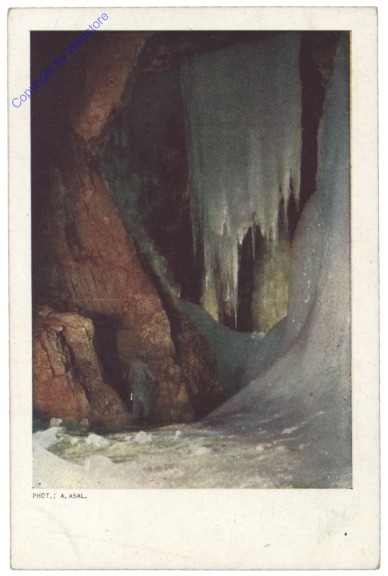 Dachstein-Rieseneishöhle, Hymir-Halle, Eisvorhang