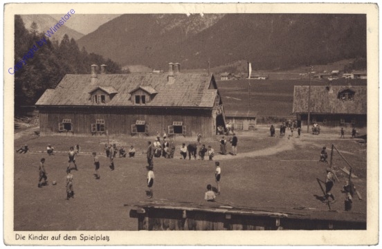 Achensee, Franz Stumpf-Ferienheim, Die Kinder auf dem Spielplatz