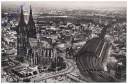Köln, Kölner Dom mit Hauptbahnhof
