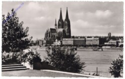Köln, Blick vom Messegelände auf den Dom