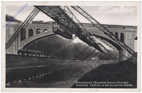Wuppertal, Schwebebahn Wuppertal-Barmen-Elberfeld-Vonwinkel, 3 Bahnen an der Sonnborner Brücke