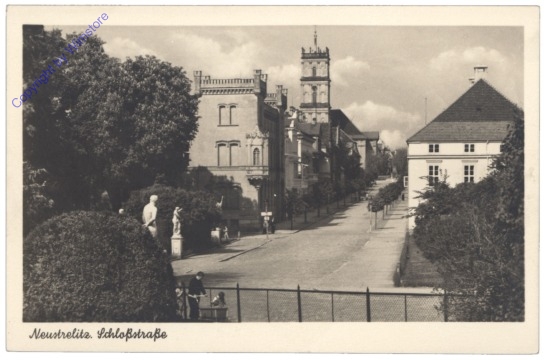 Neustrelitz, Schloßstraße