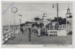 Hamburg, Ostseebad Cranz, Uferpromenade mit Hotel Monopol