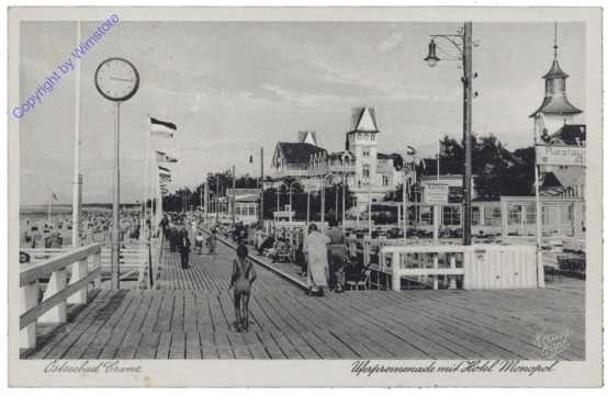 Hamburg, Ostseebad Cranz, Uferpromenade mit Hotel Monopol