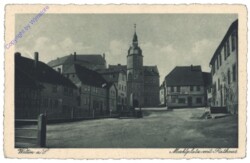 ak127280 Wettin, Marktplatz mit Rathaus