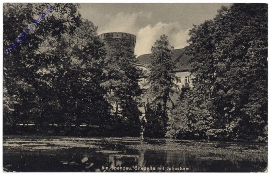 ak127459 Berlin, Spandau, Citadelle mit Juliusturm