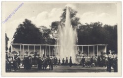Dresden, Jubiläums-Gartenbau-Ausstellung 1926, Der Rosenhof mit Leuchtspringbrunnen
