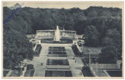 Dresden, Jubiläums-Gartenbau-Ausstellung 1926, Blick vom grünen Dom nach dem Rosenhof