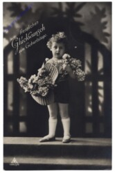 Kind mit vielen Blumen, Geburtstag