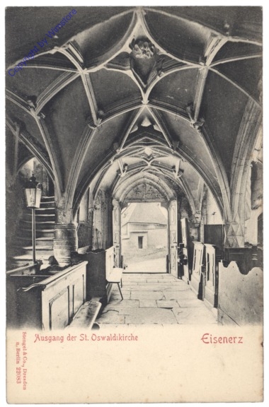 Eisenerz, Ausgang der St. Oswaldikirche