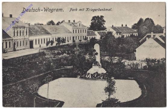 Deutsch-Wagram, Park mit Kriegerdenkmal