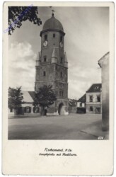 Fischamend, Hauptplatz mit Stadtturm
