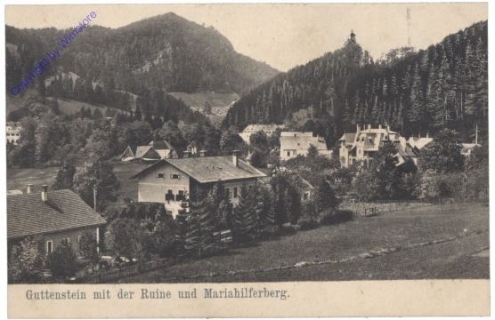 ak130961 Gutenstein, mit der Ruine und Mariahilferberg