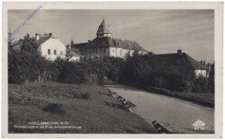 Hollabrunn, Koliskopark m. Frauenoberschule