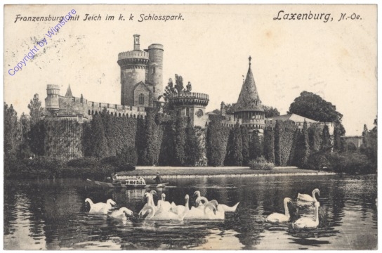 Laxenburg, Franzensburg mit Teich im k.k. Schlosspark