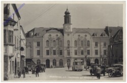 Neunkirchen, Hauptplatz mit Rathaus