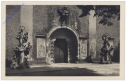 Tulln an der Donau, Pfarrkirche, Portal