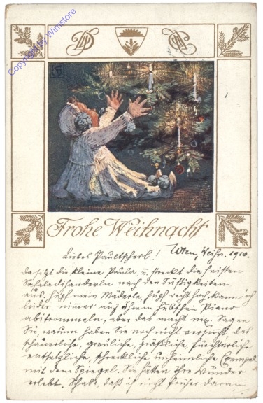Baby unter dem Christbaum