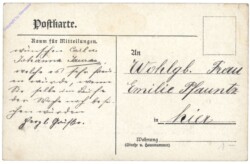 Engerl beim Schmücken