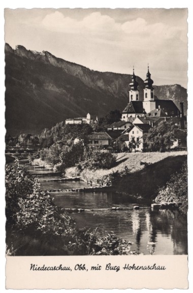 Aschau im Chiemgau, Niederaschau mit Burg Hohenaschau