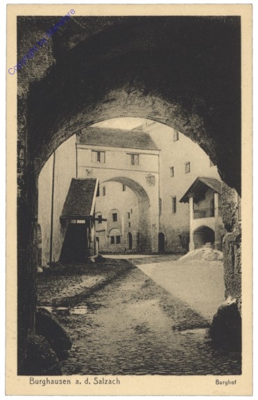 Burghausen, Burghof